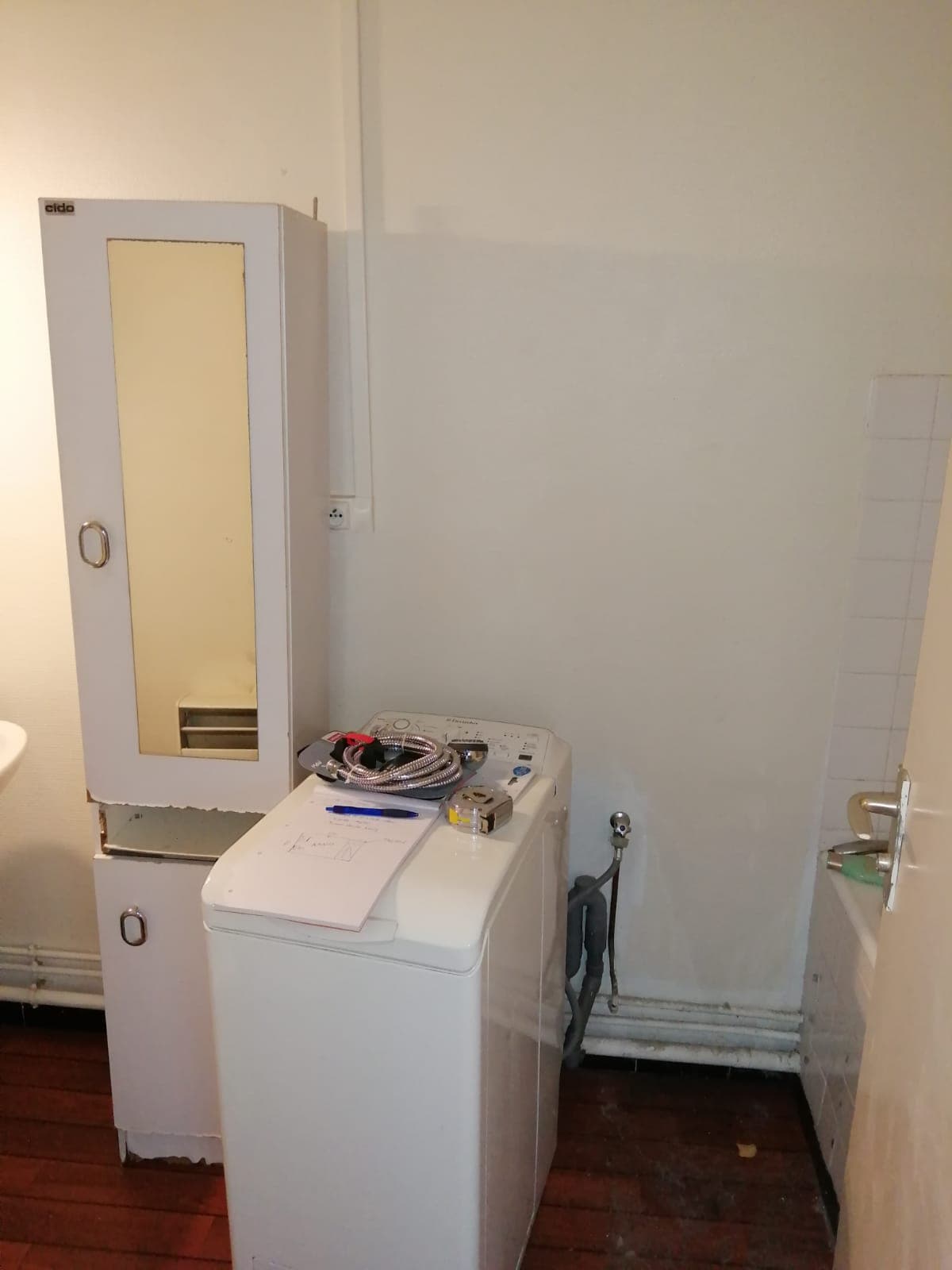 Salle de bain à Rennes avant rénovation - vue 4